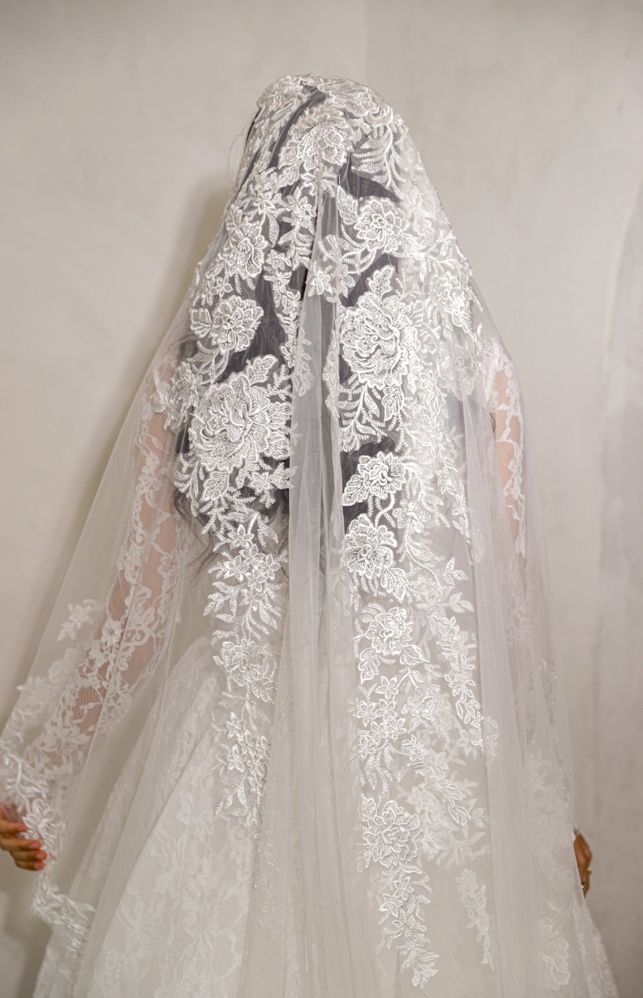 Hazal Veil