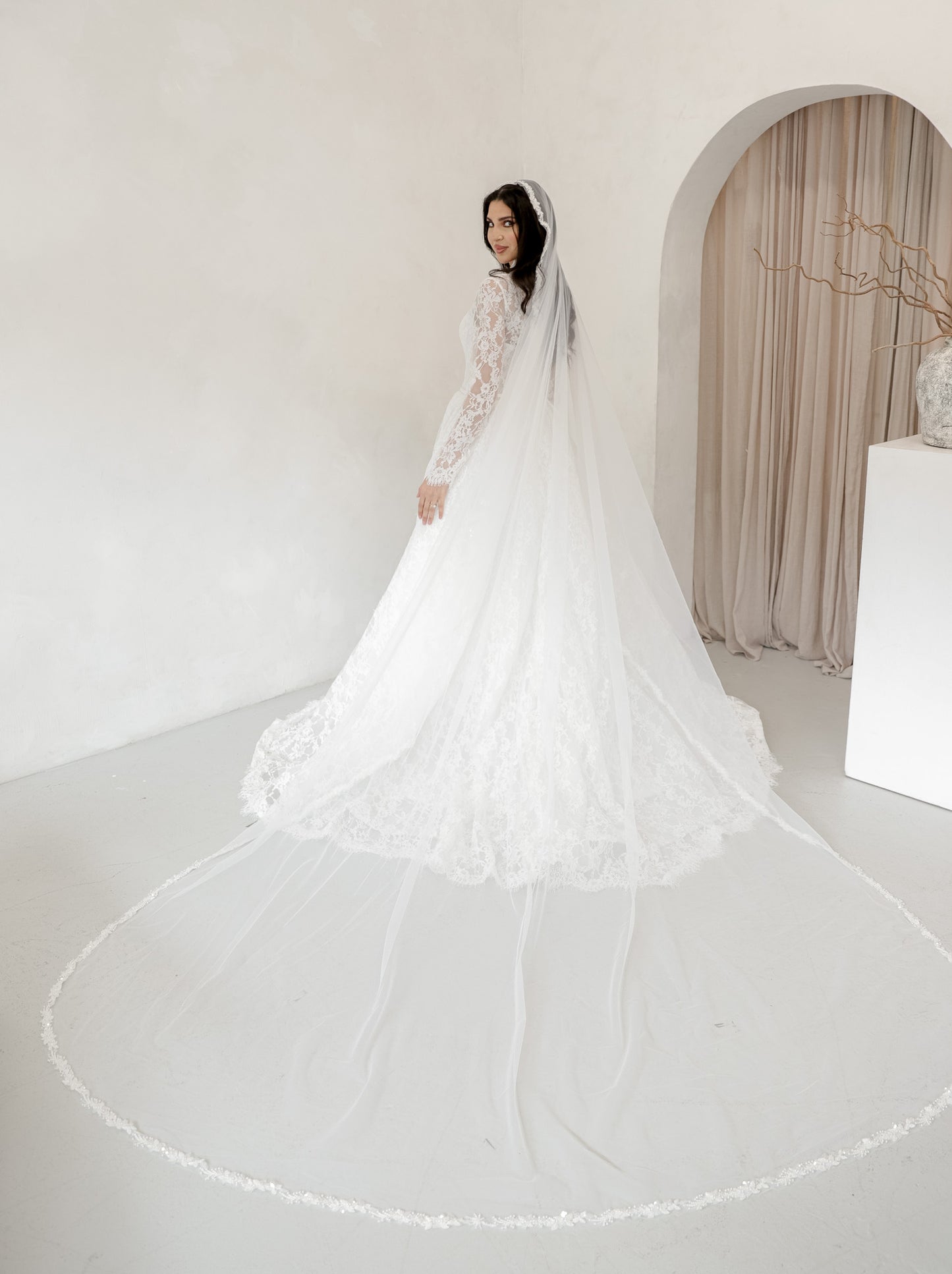 Taya Veil