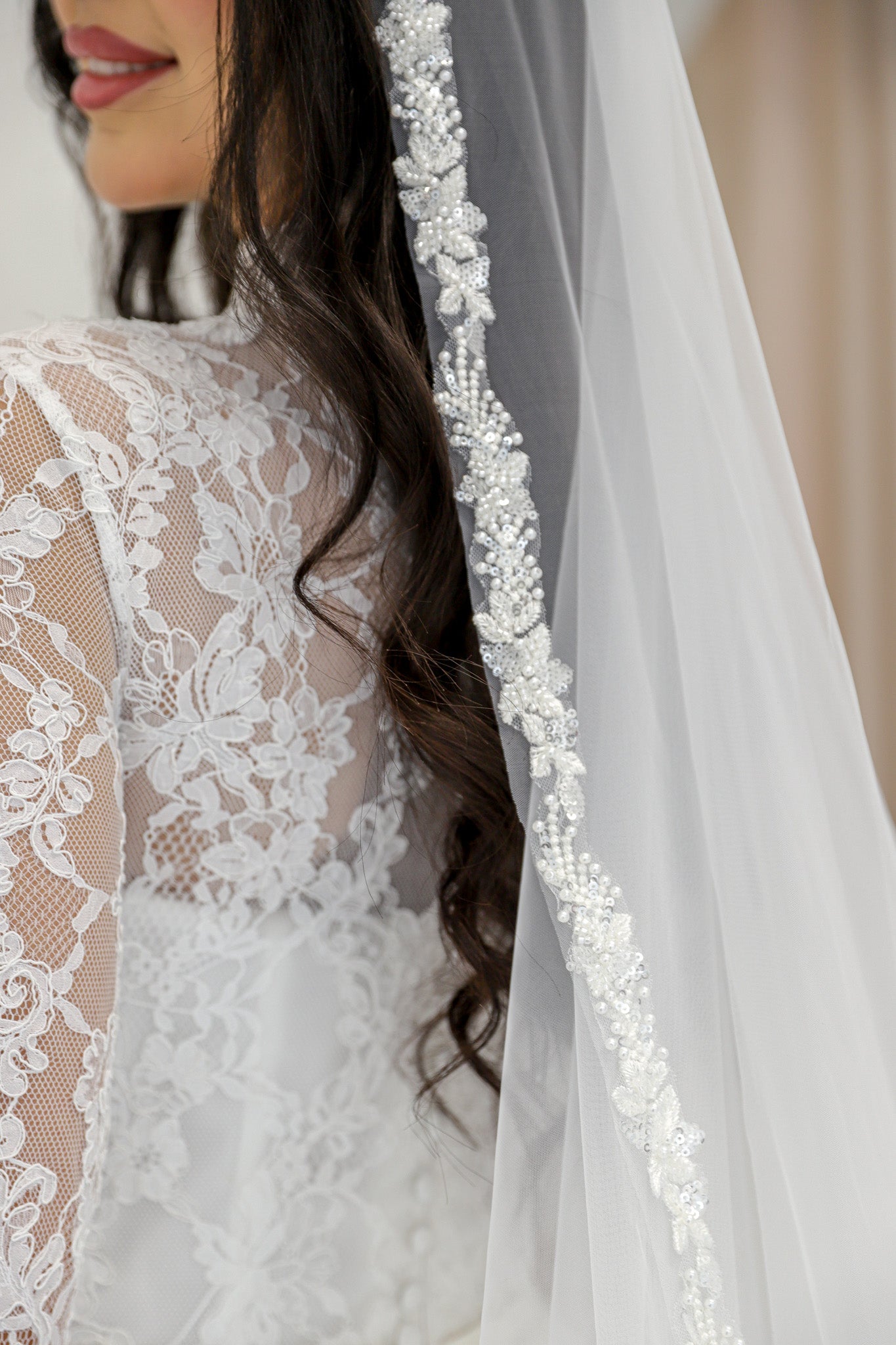 Taya Veil