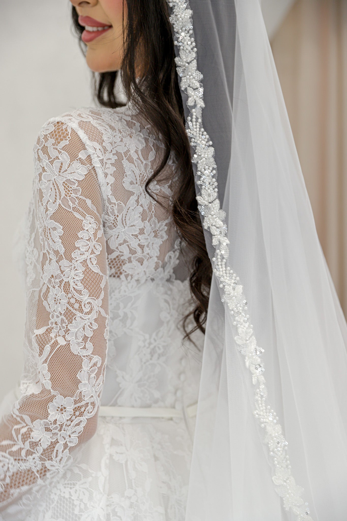 Taya Veil
