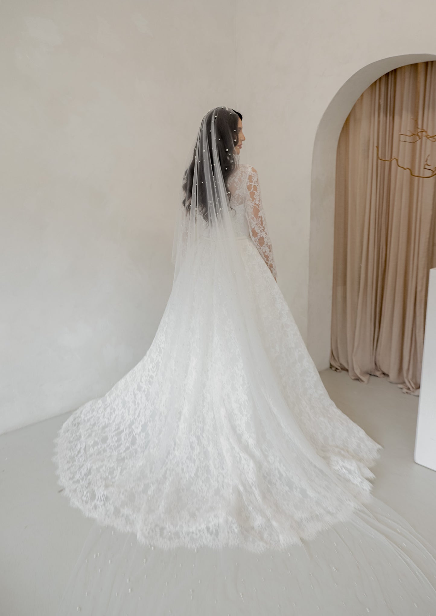 Pearl Scatter Veil