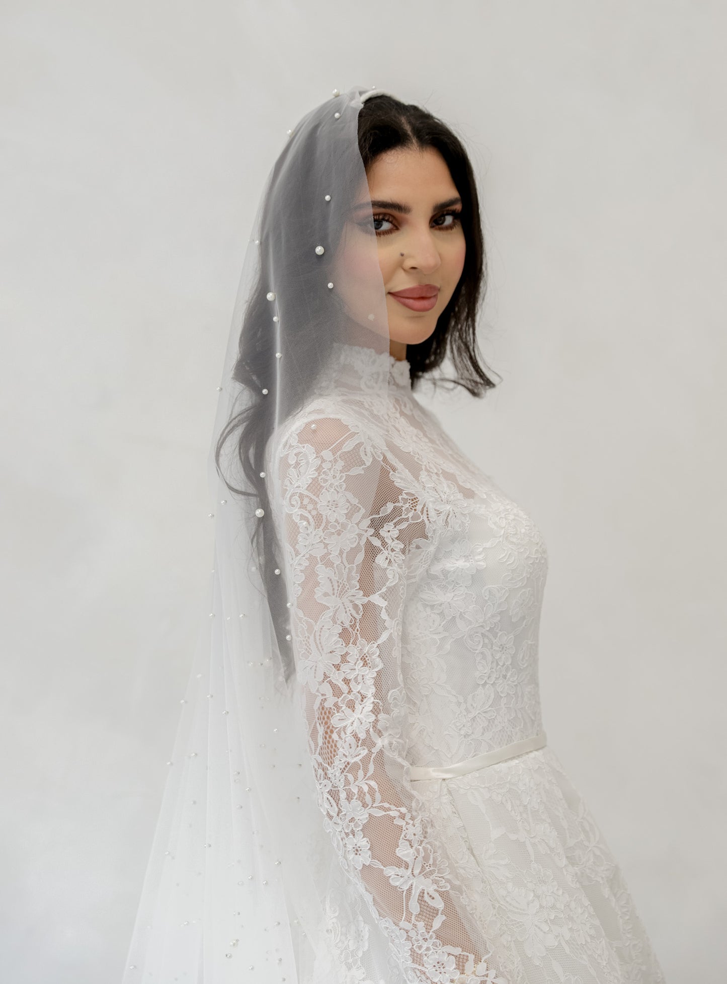 Pearl Scatter Veil