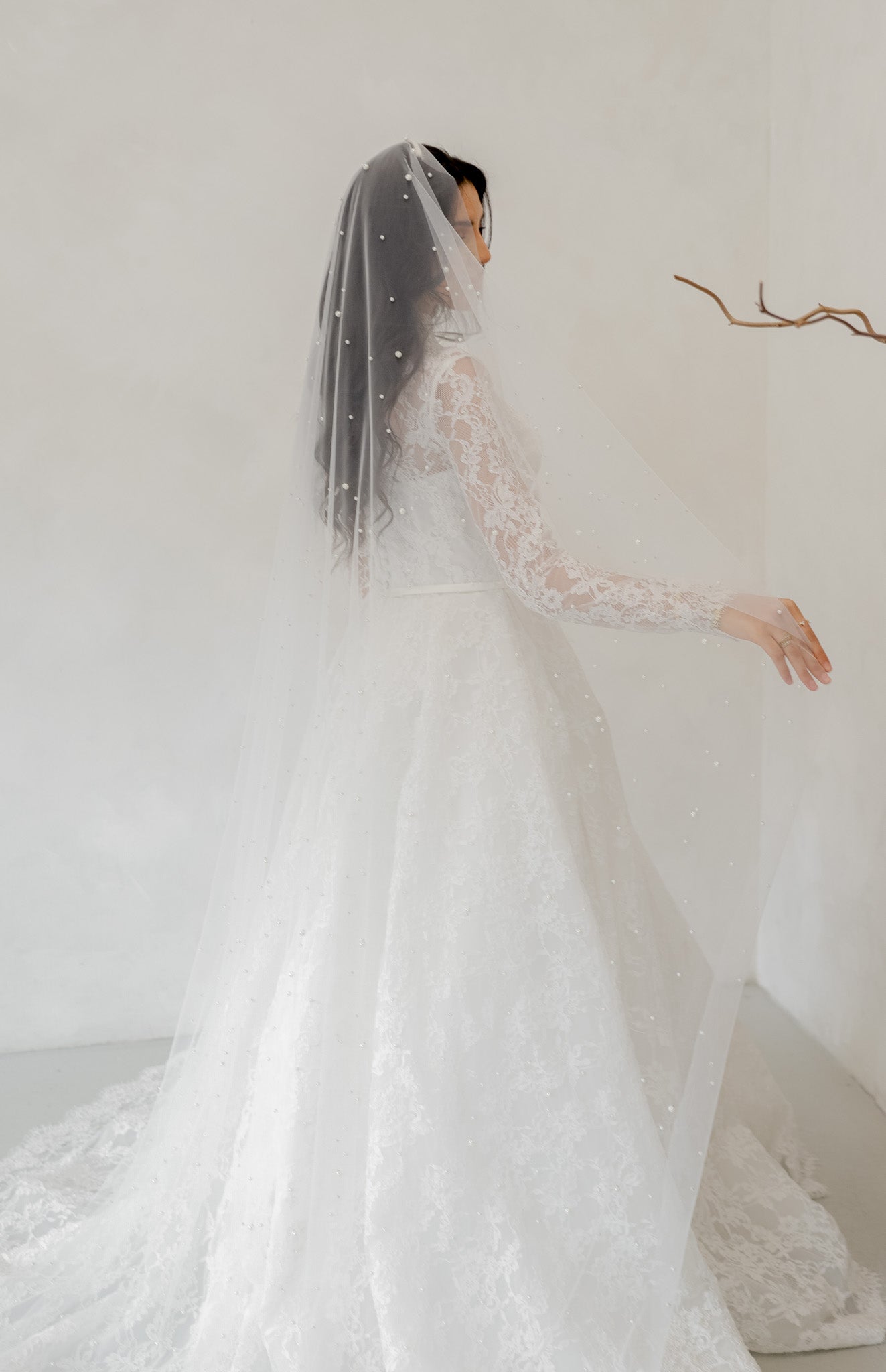 Pearl Scatter Veil