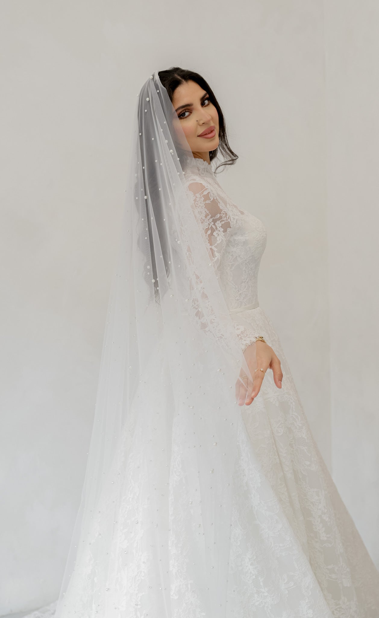 Pearl Scatter Veil