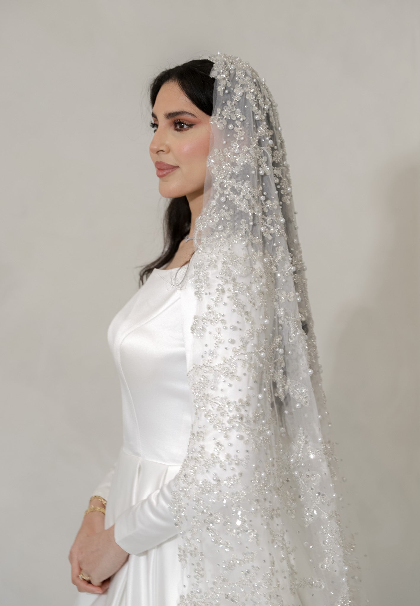 Luna Veil