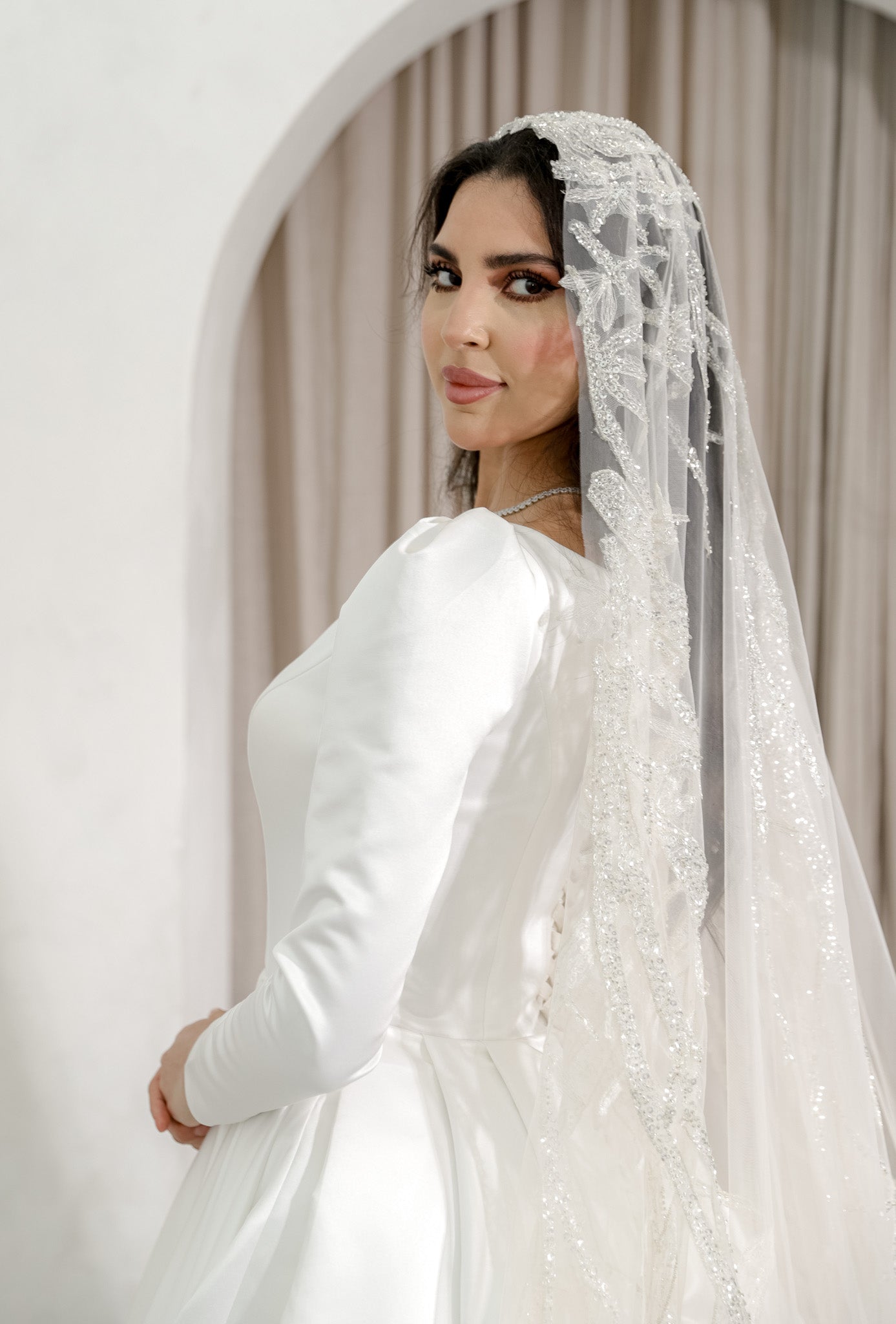 Elsa Champagne Veil