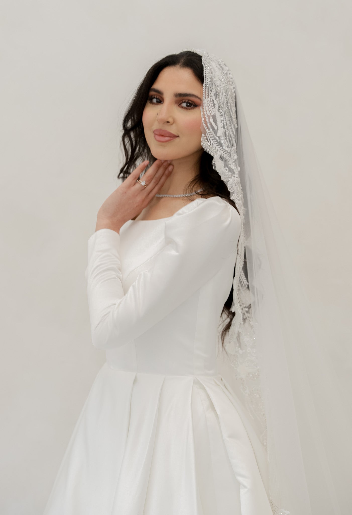 DINA Veil