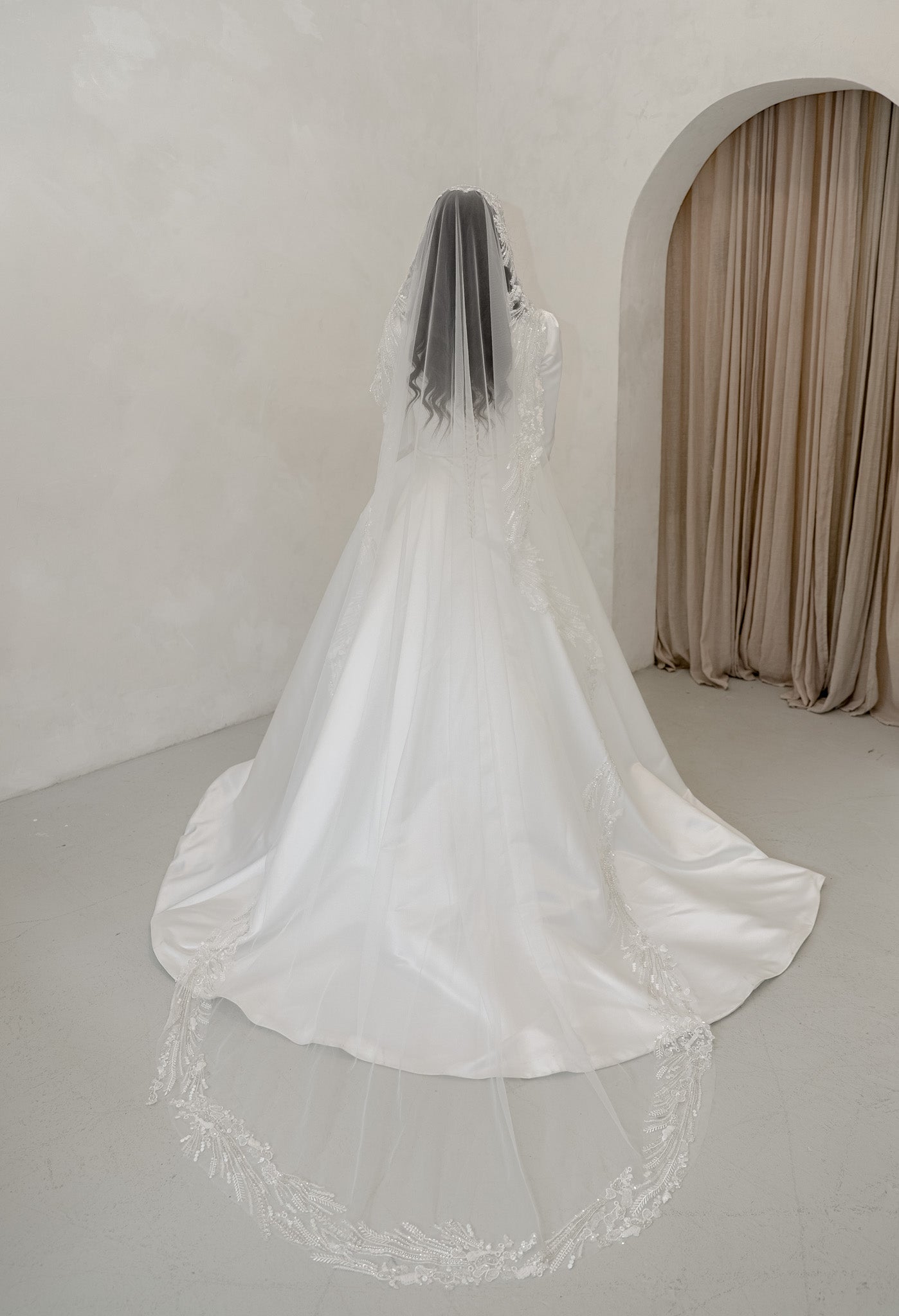 DINA Veil