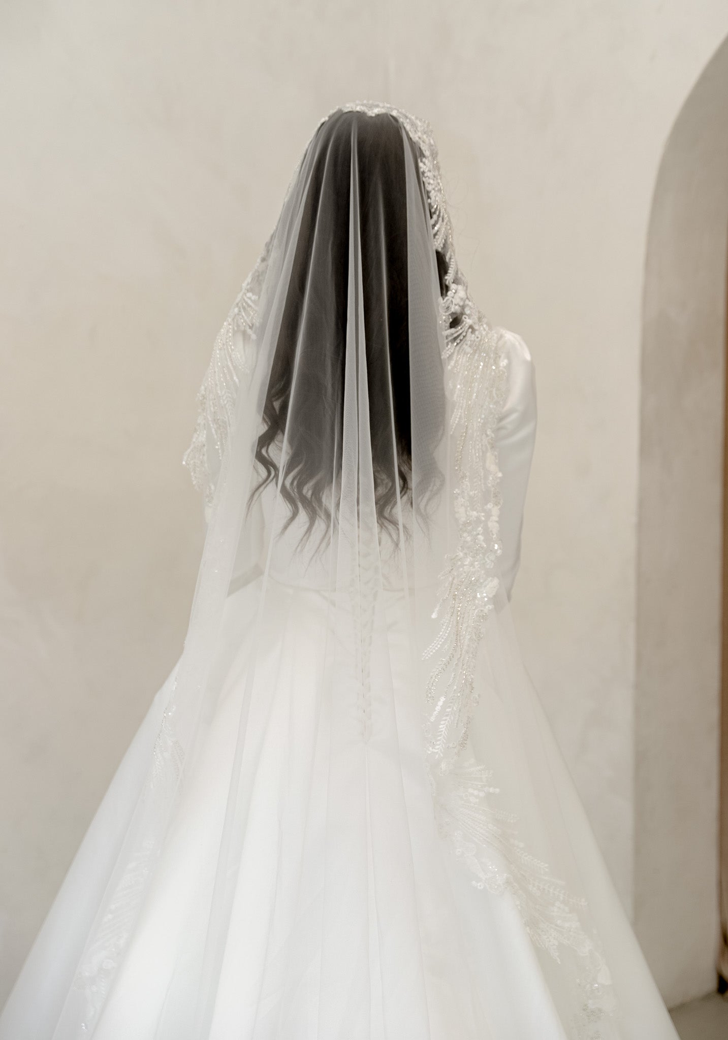 DINA Veil