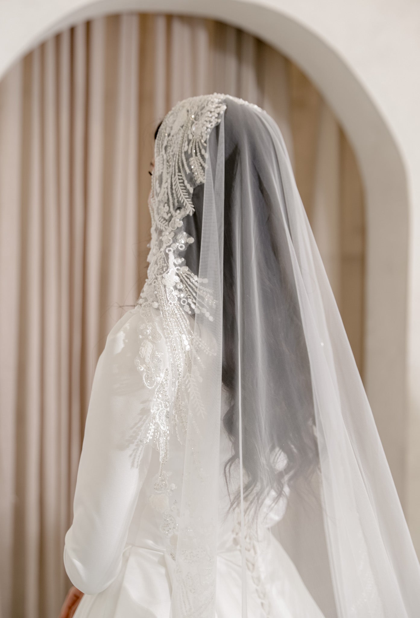 DINA Veil