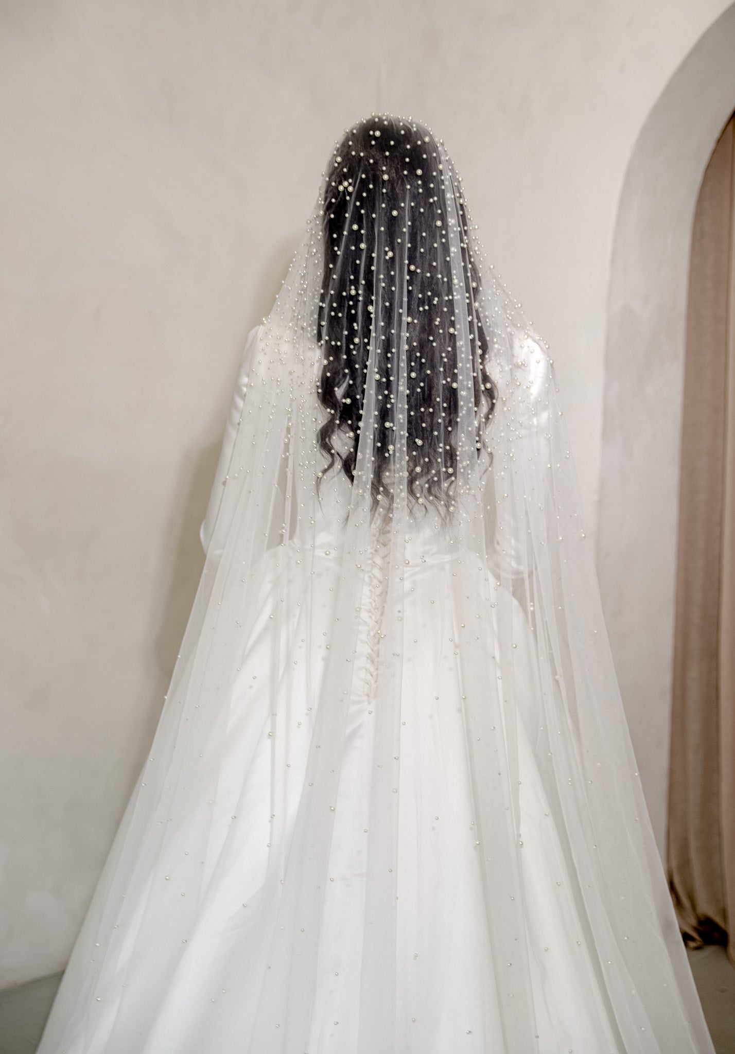 Heavy Pearl Veil