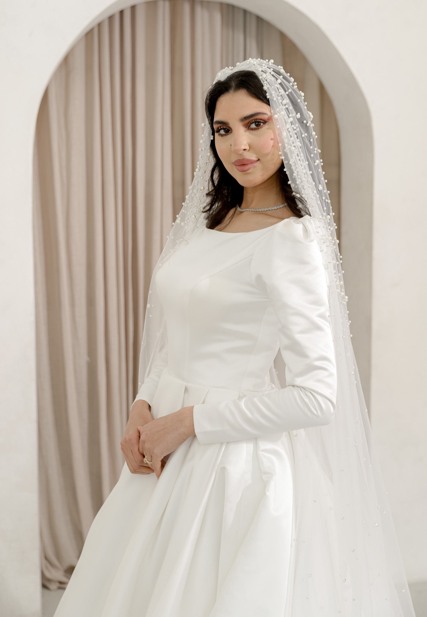 Heavy Pearl Veil