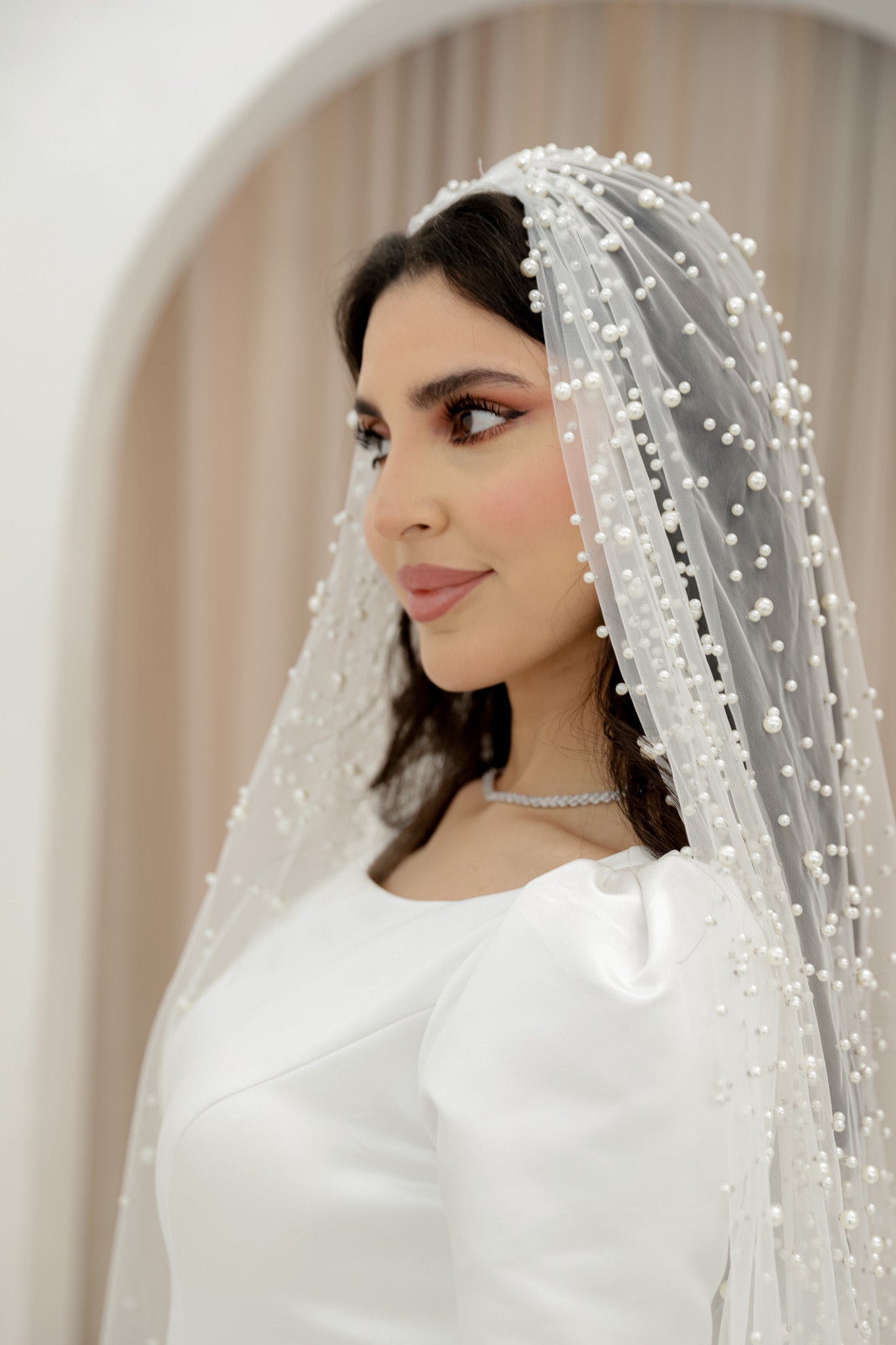 Heavy Pearl Veil