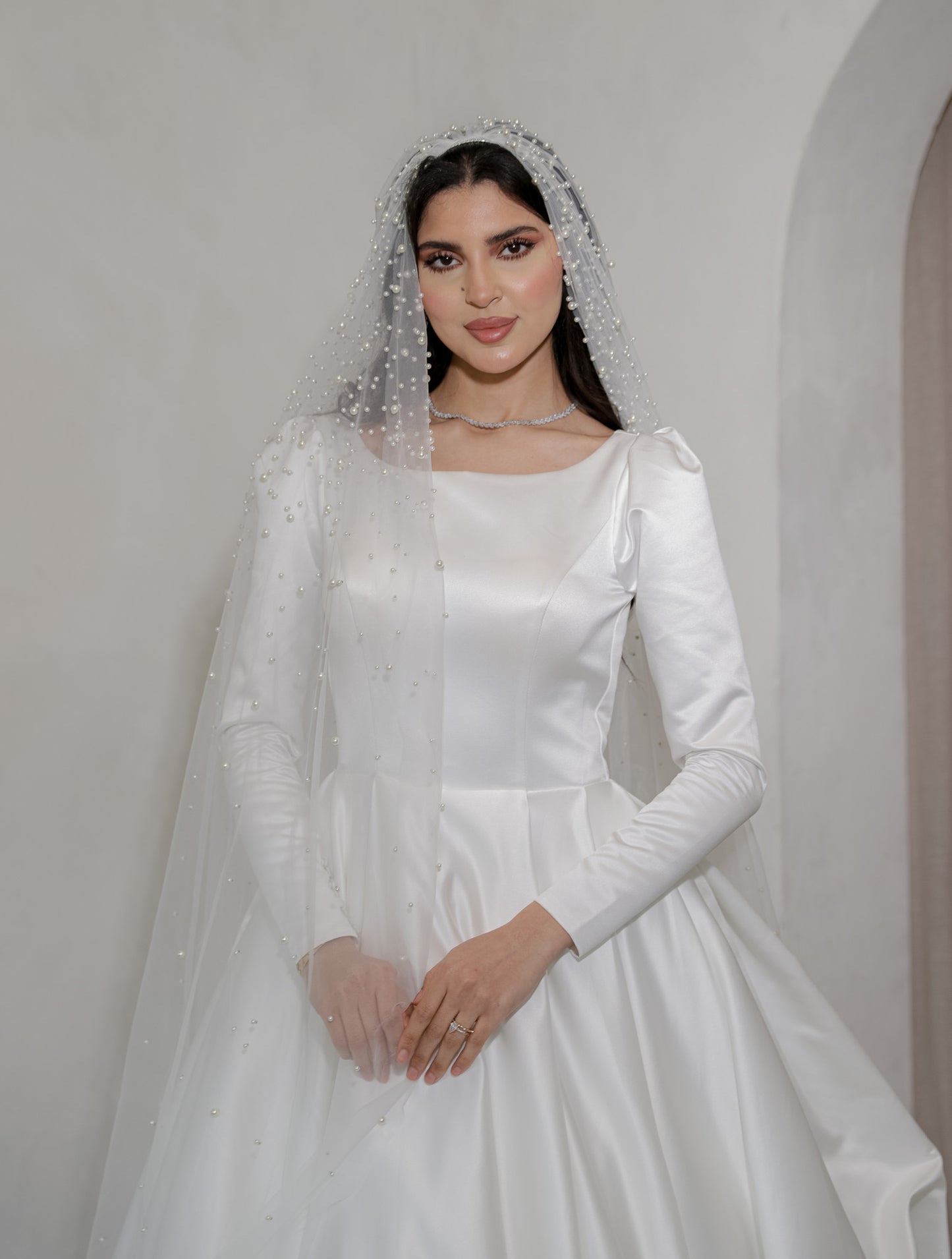 Heavy Pearl Veil