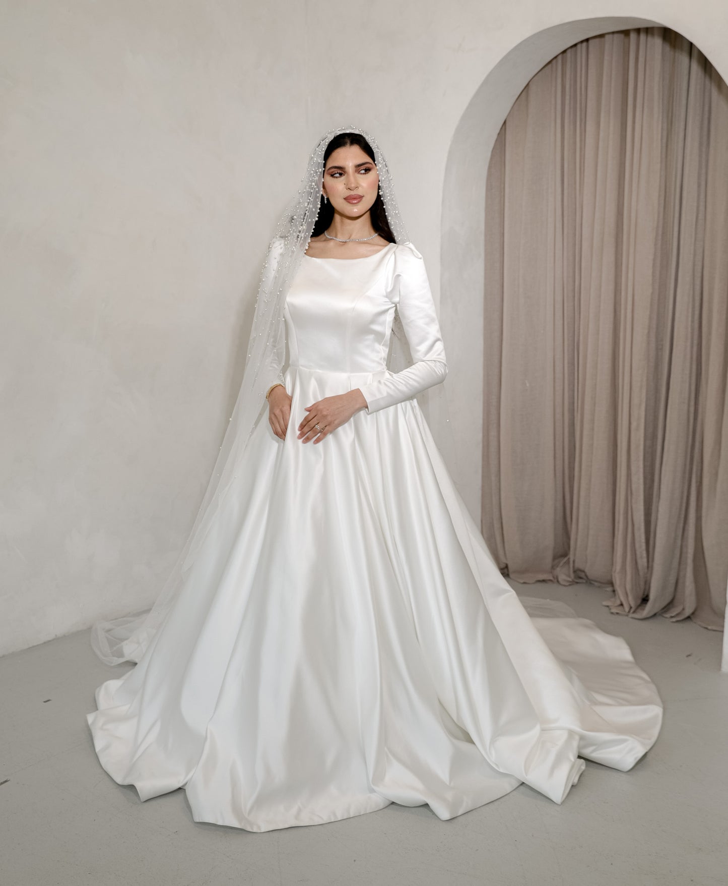 Heavy Pearl Veil