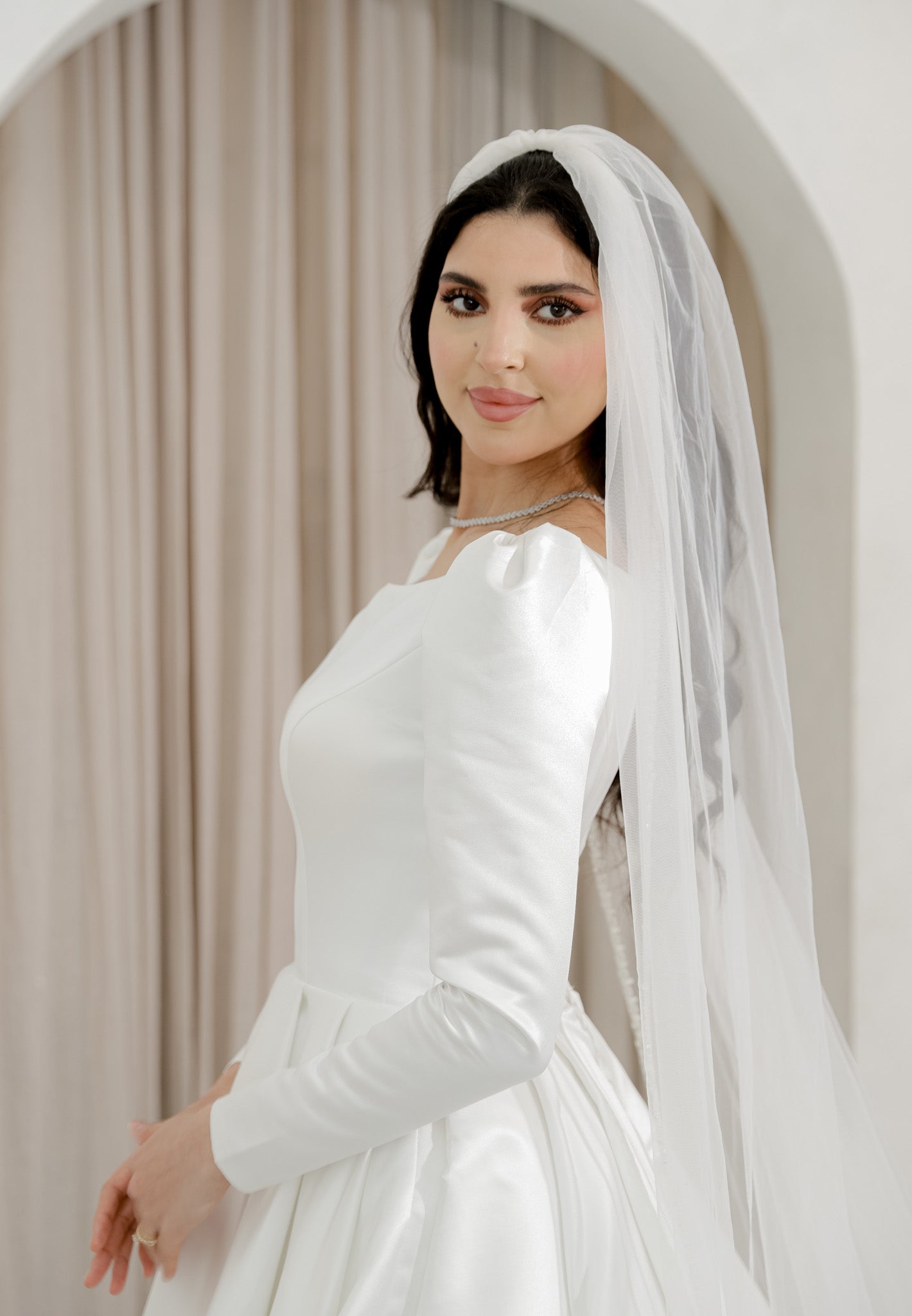 Crystal Border Veil