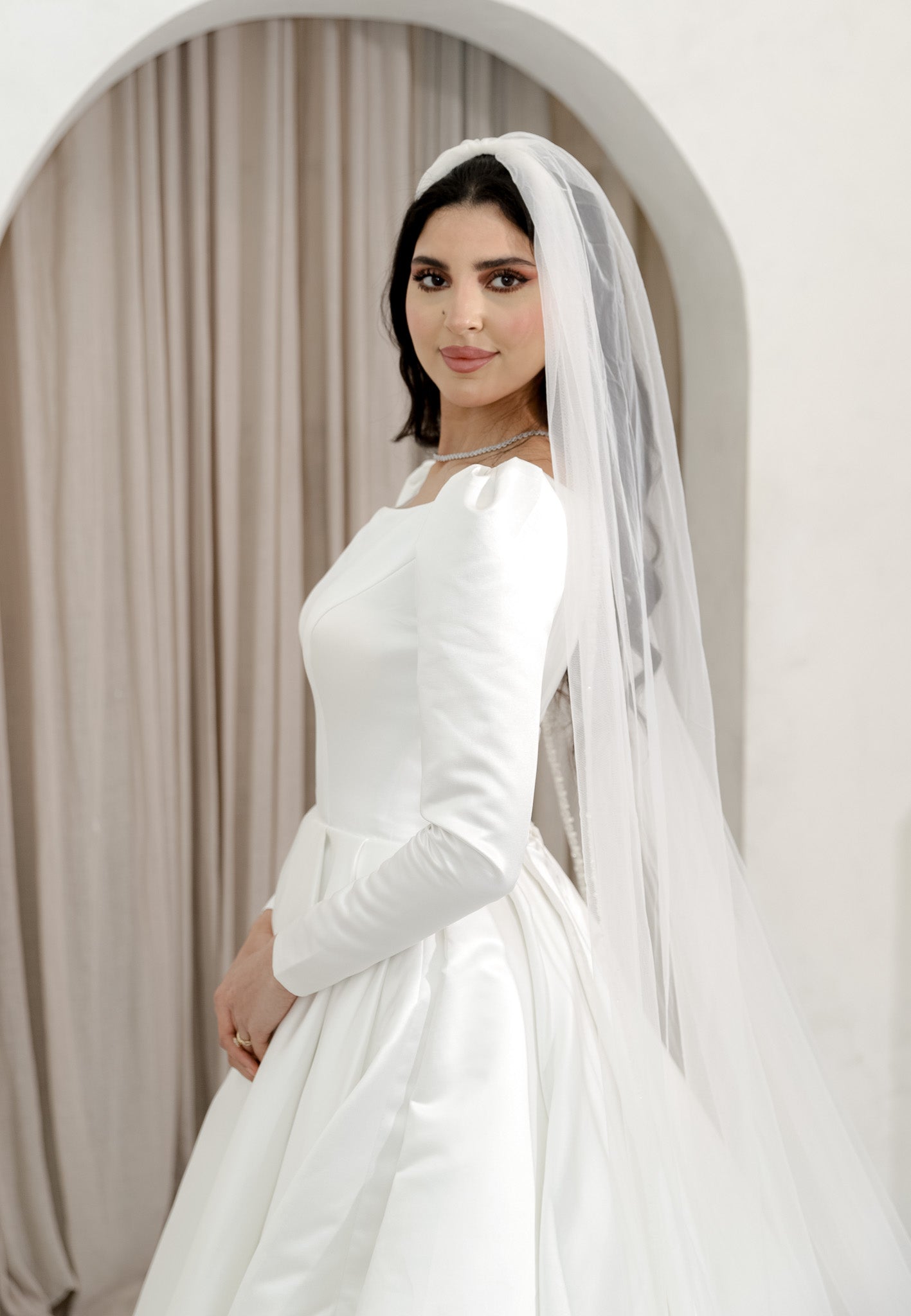 Crystal Border Veil