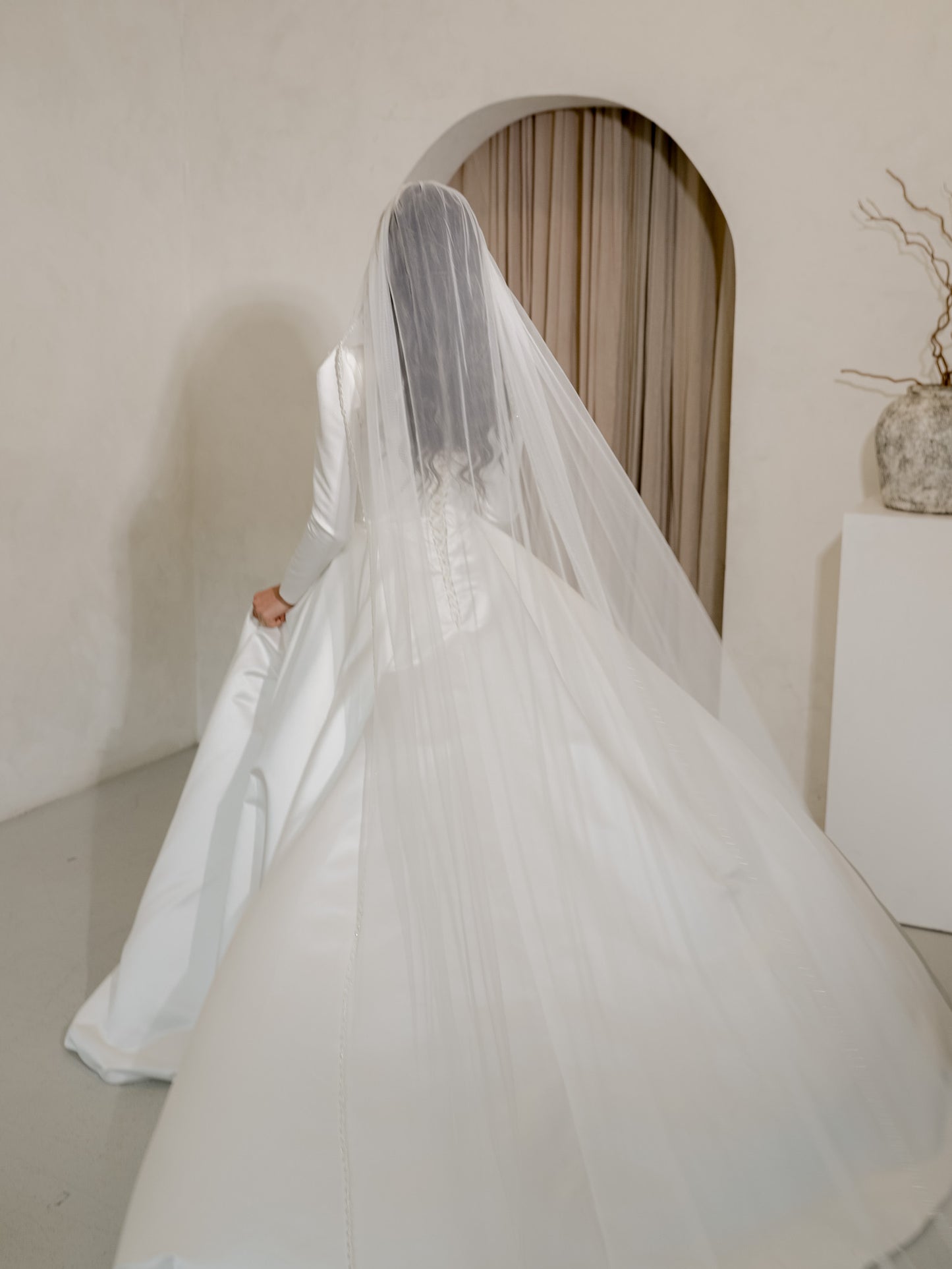 Crystal Border Veil