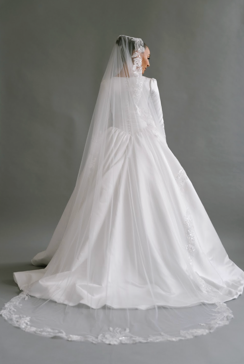 Dalin lace Border wedding Veil