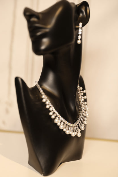 Perla Necklace and Earring set