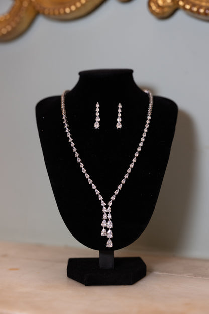 Naya Necklace and Earring set