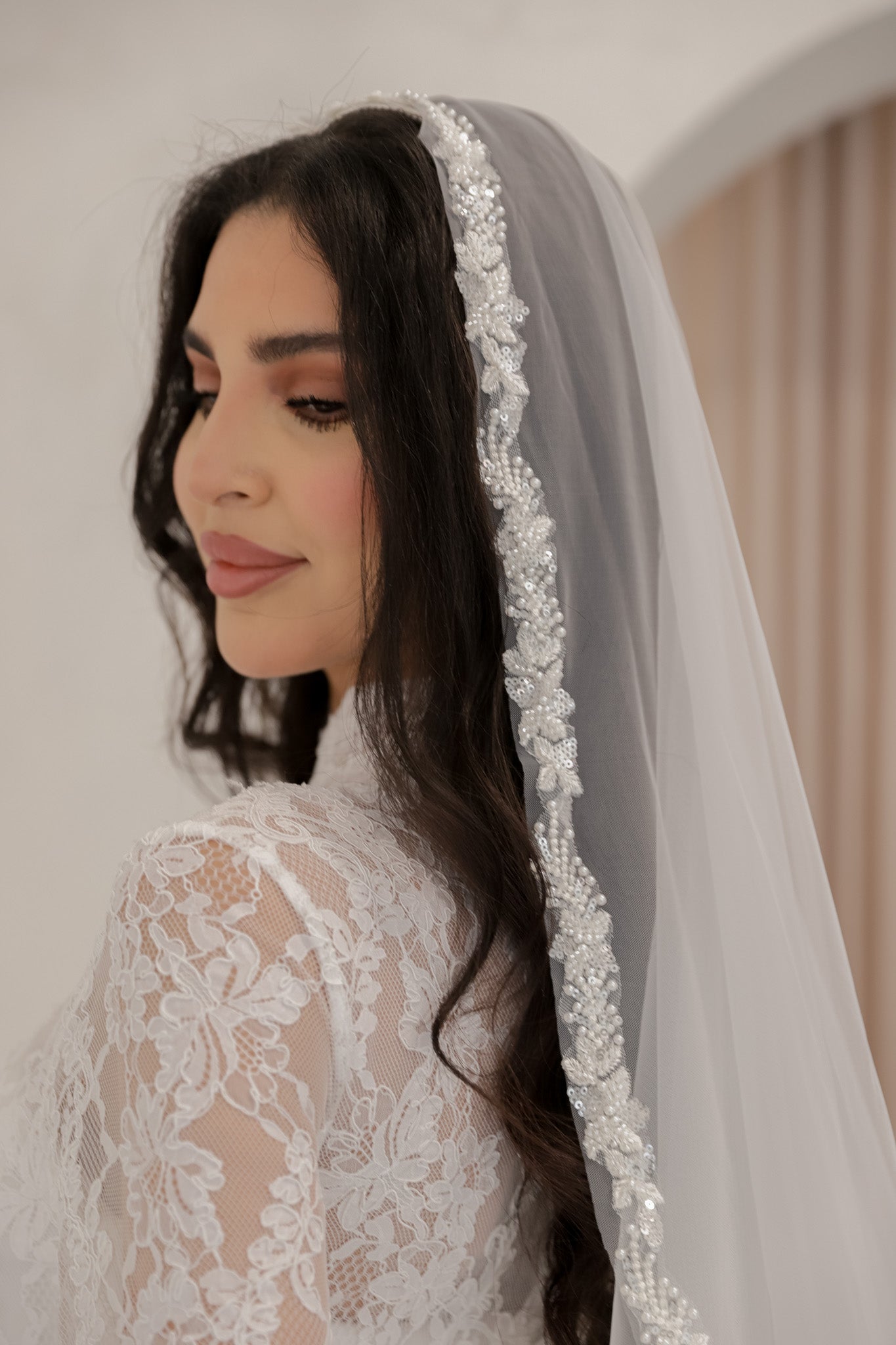 Taya Veil