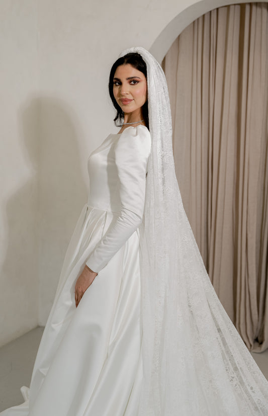 Chantilly Lace wedding veil