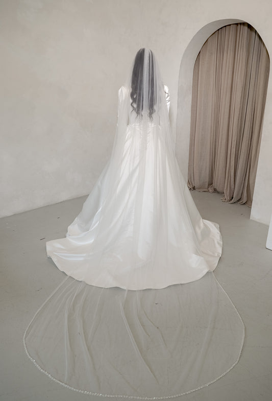 Crystal Border Veil