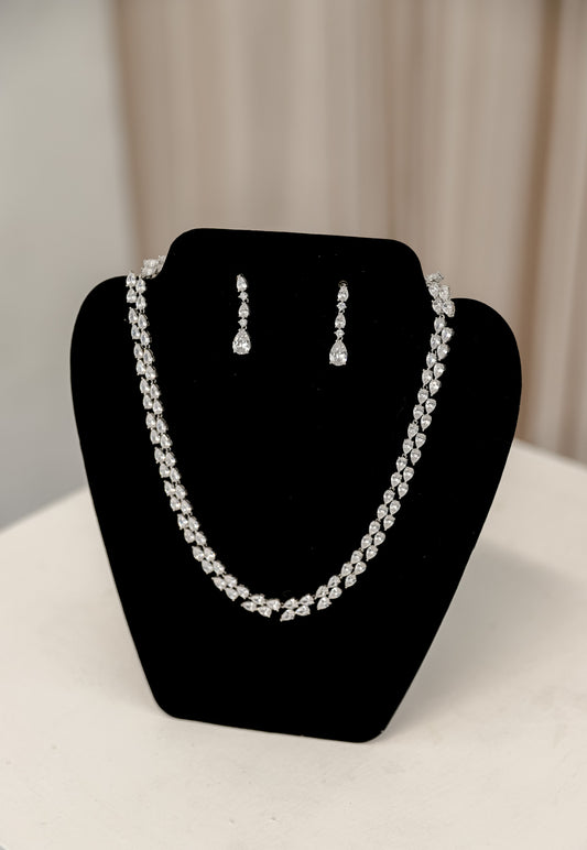 Laila Necklace and Earring Set