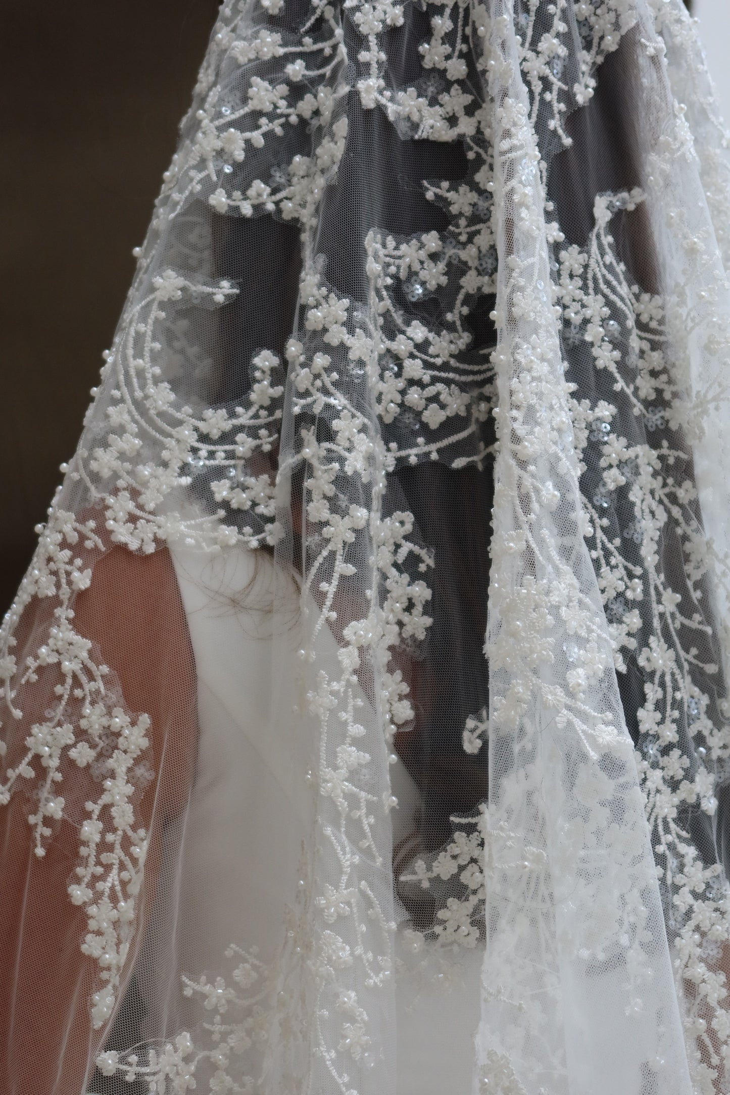 Lana Beaded Ivory gradient wedding veil