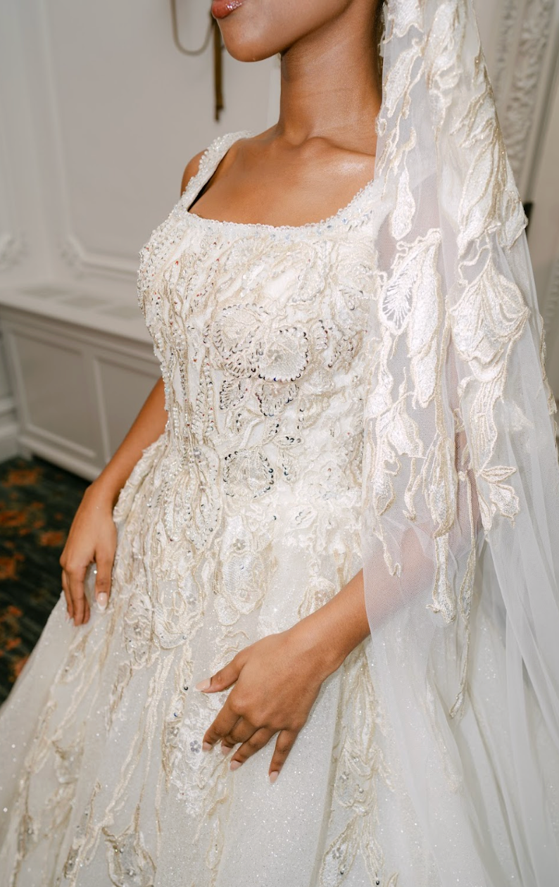 Aurora vintage gold lace gradient Ivory veil