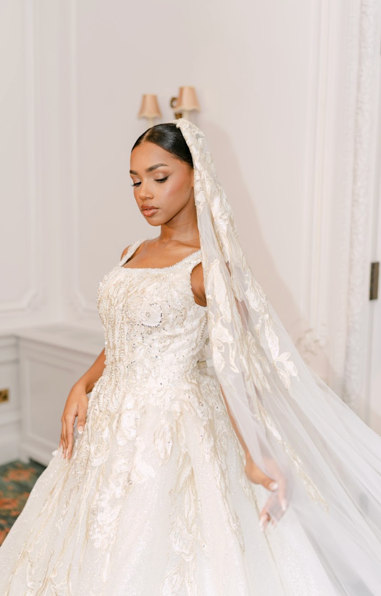 Aurora vintage gold lace gradient Ivory veil