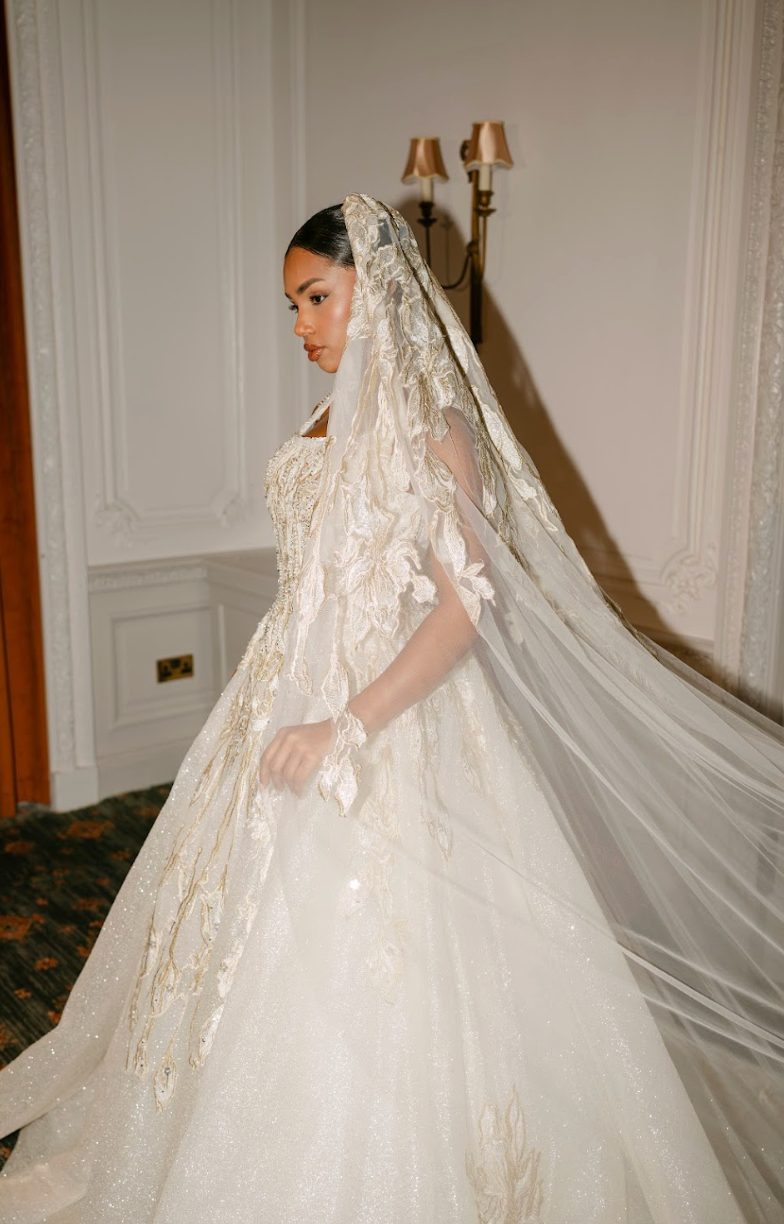 Aurora vintage gold lace gradient Ivory veil