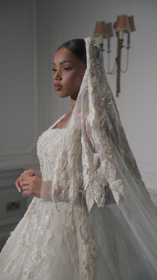 Aurora vintage gold lace gradient Ivory veil